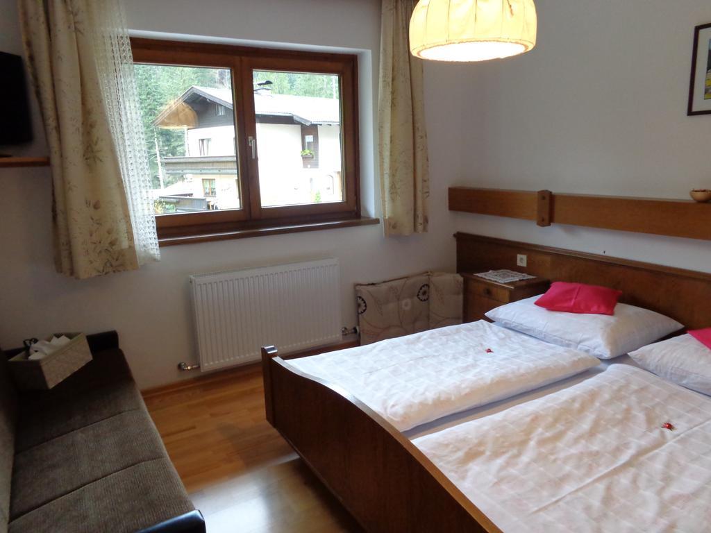 ホテル Haus Helga ウンケン 部屋 写真
